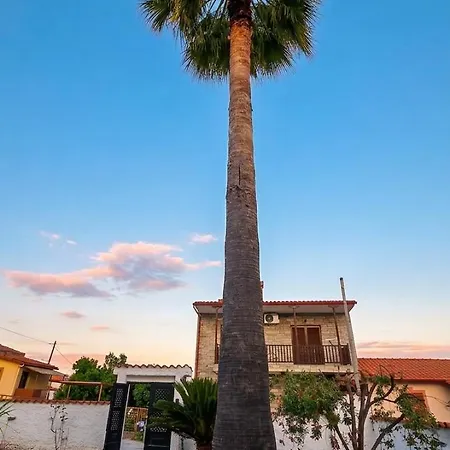 Cozy Mediterranean House 5 Minutes From The Sea Stratonion